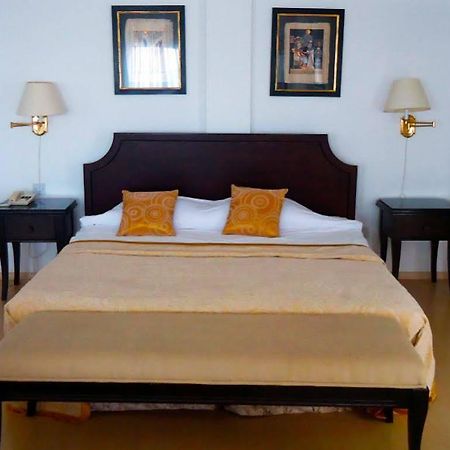 Ada Beach Hotel Karavas  ภายนอก รูปภาพ