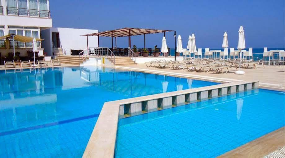 Ada Beach Hotel Karavas  ภายนอก รูปภาพ