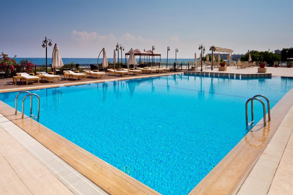 Ada Beach Hotel Karavas  ภายนอก รูปภาพ